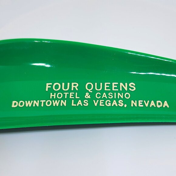 Vintage Four Queens Hotel Casino Green Gold Shoe Horn Las Vegas Nevada - Picture 3 of 7